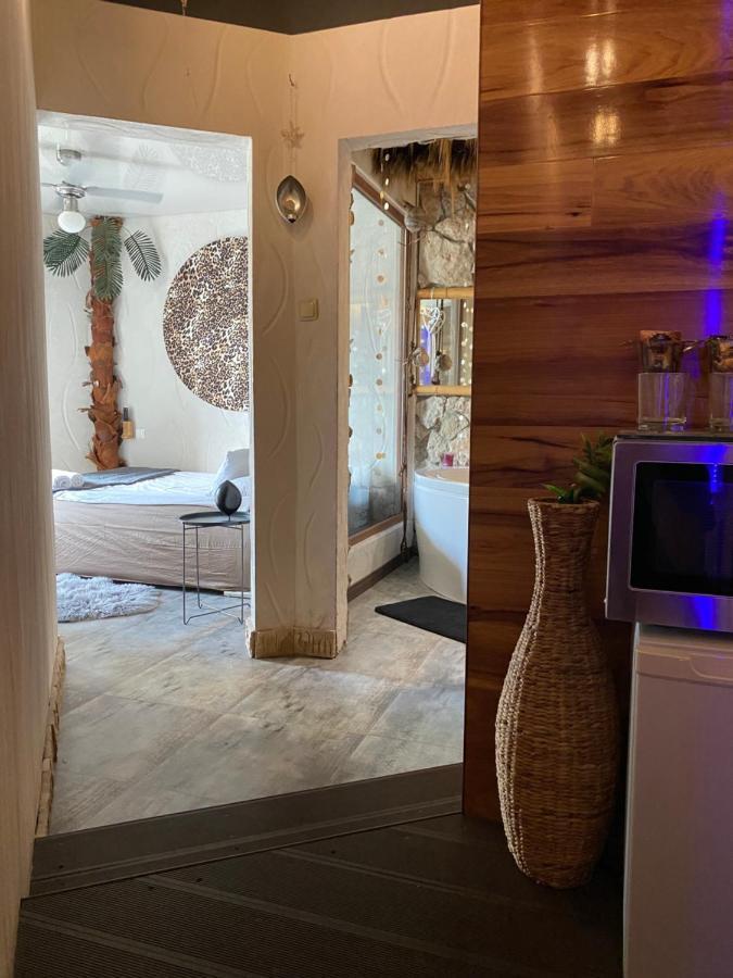 Kuredu / Uroa W Krainie Alicji Apartamento Ełk Exterior foto