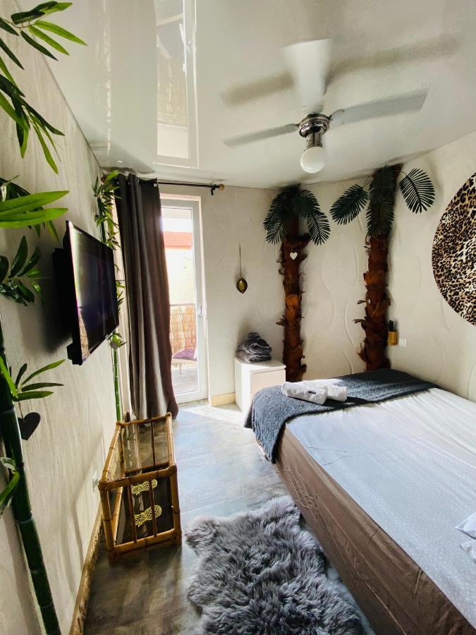 Kuredu / Uroa W Krainie Alicji Apartamento Ełk Exterior foto